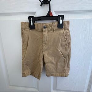 NWOT children’s place size 6 tan shorts